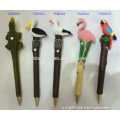 Polyresin animal bird parrot pen